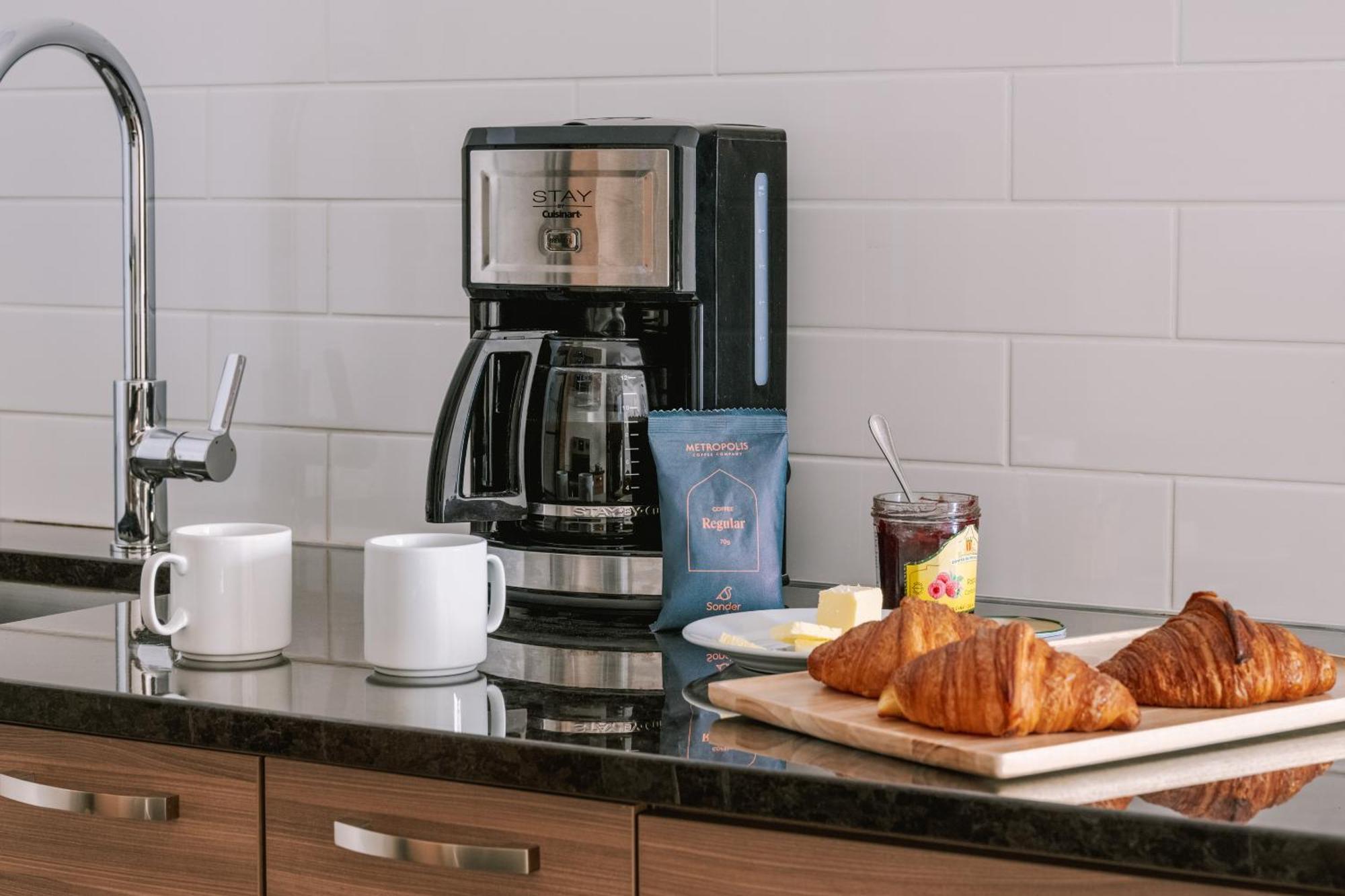 Aparthotel Sonder Penny Lane Montreal Zewnętrze zdjęcie
